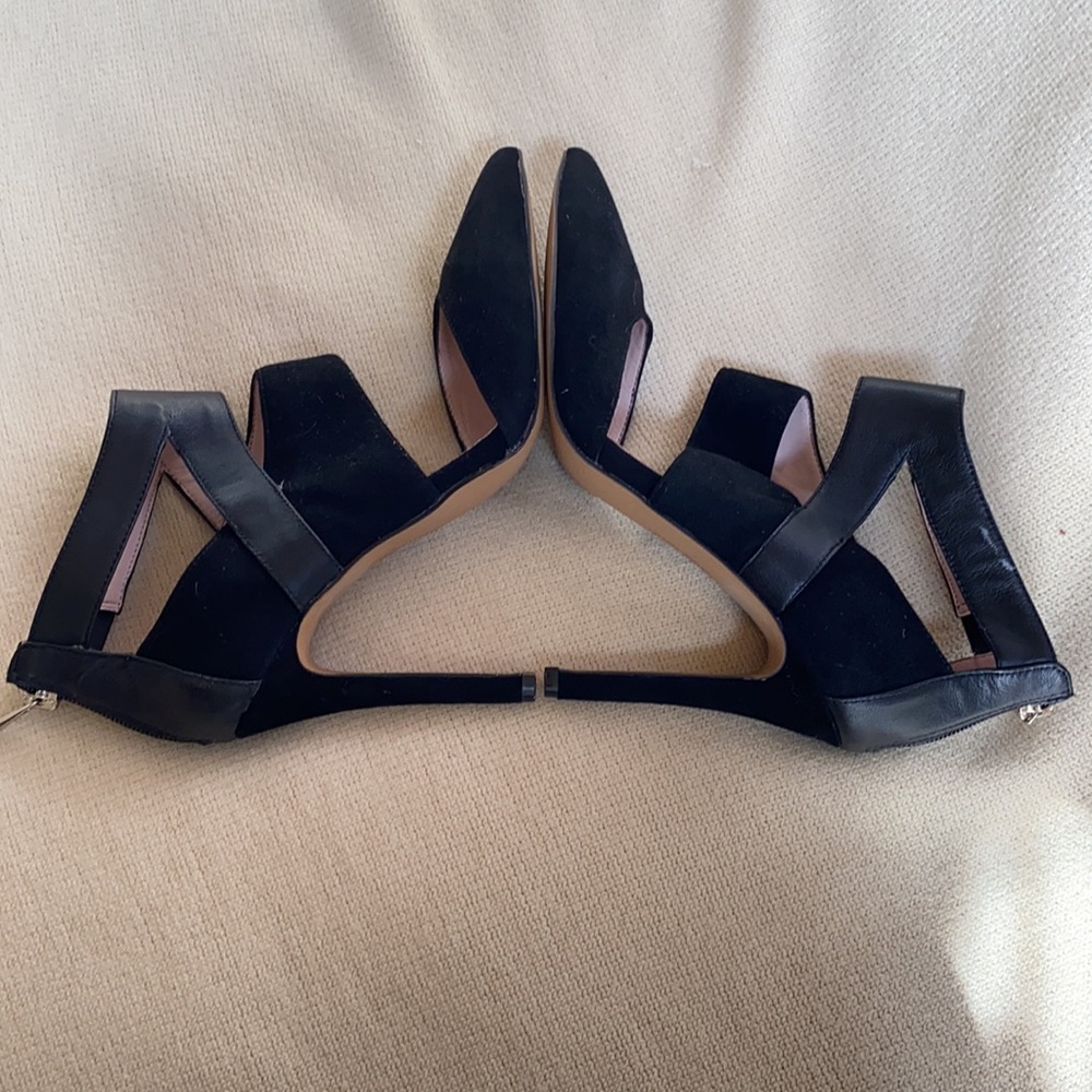 Vince Camuto Pumps - Picture 4 of 9